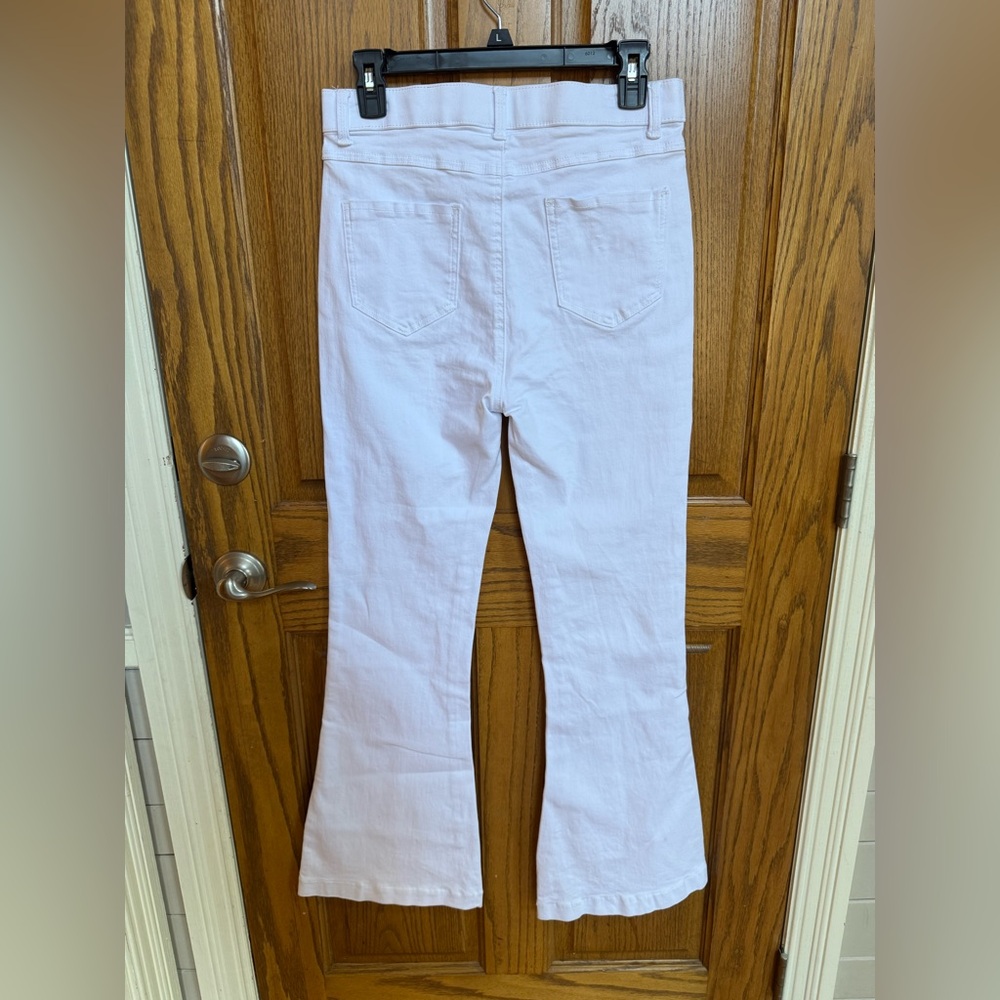 Anna & Ava White Flare Jeans - Picture 2 of 6